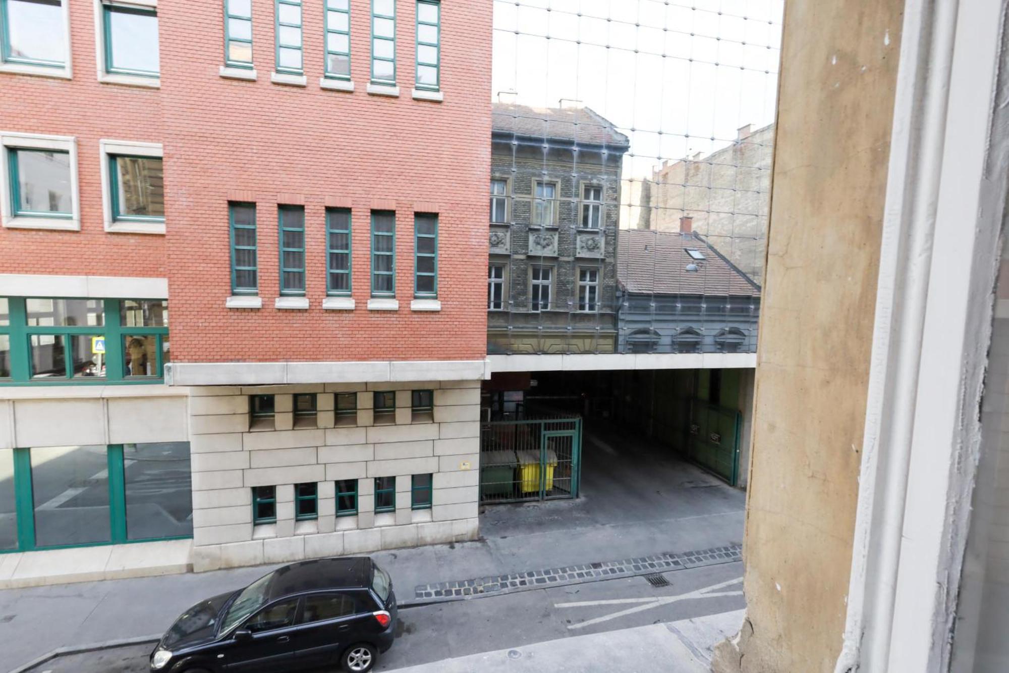 Budapest Pest-Port Apartment 4 Rooms For 16 Person Exterior photo